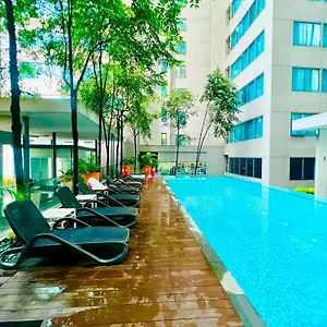 Summer Klcc By Classy Kuala Lumpur